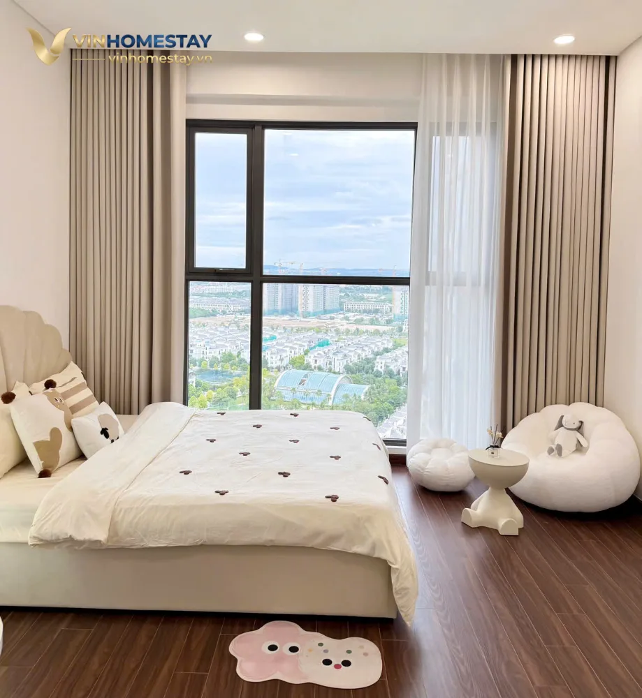 Studio màu trắng kem thơ mộng